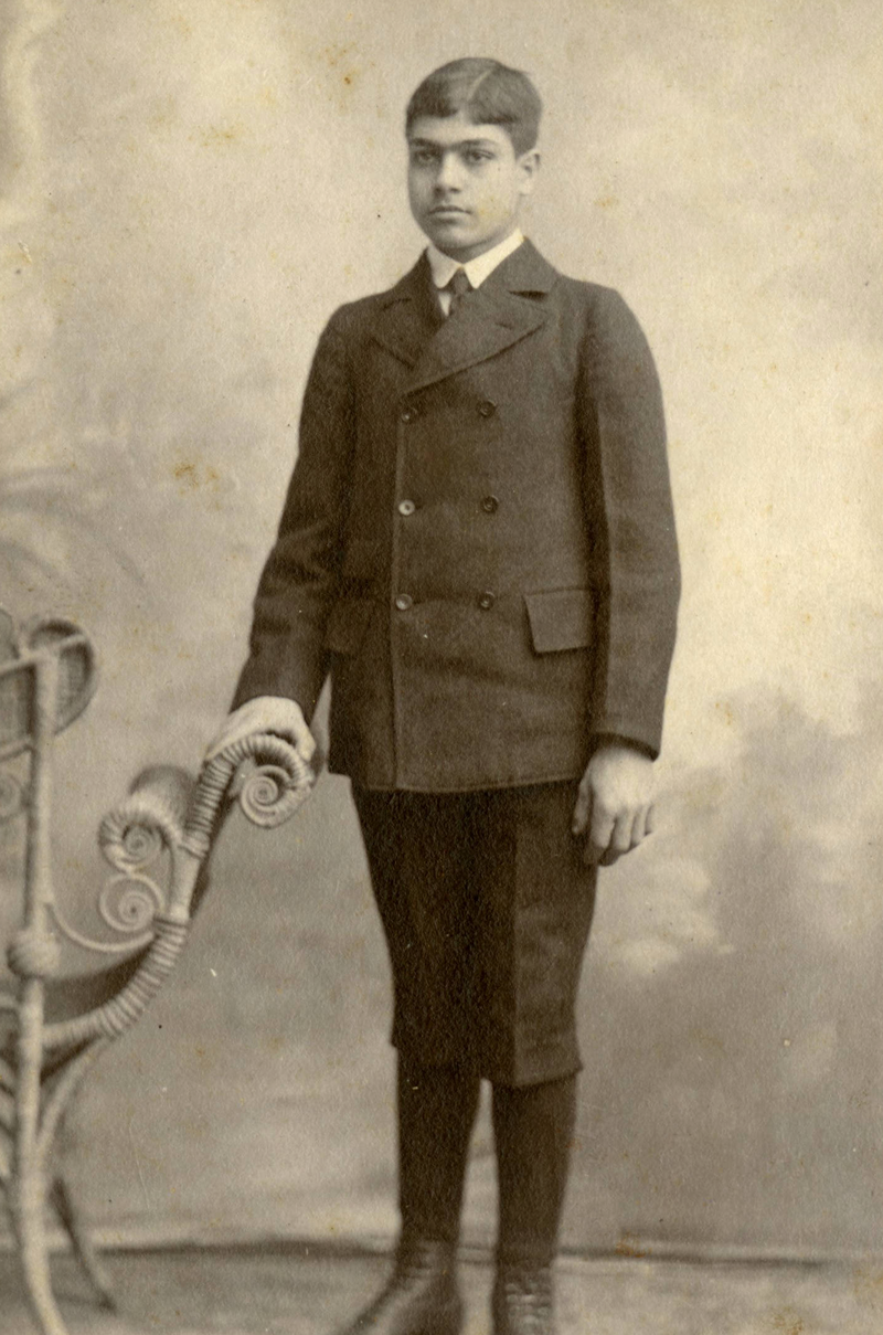 yusuf jr at tarrytown c 1901 cropped